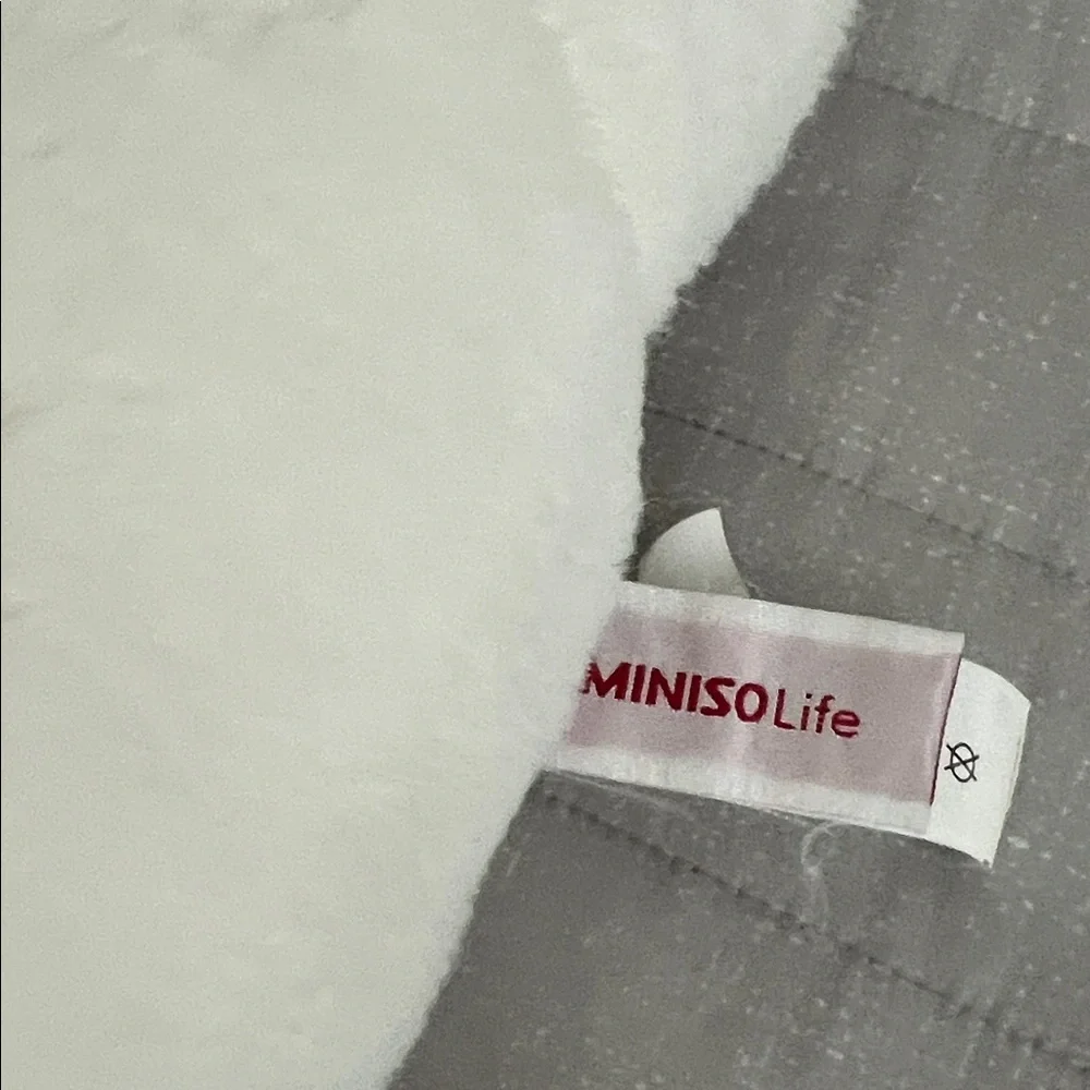 Minisolife White Sloth Plush 20"
Long Laying Lying Sleeping Closed Eyes - Picture 4 of 13